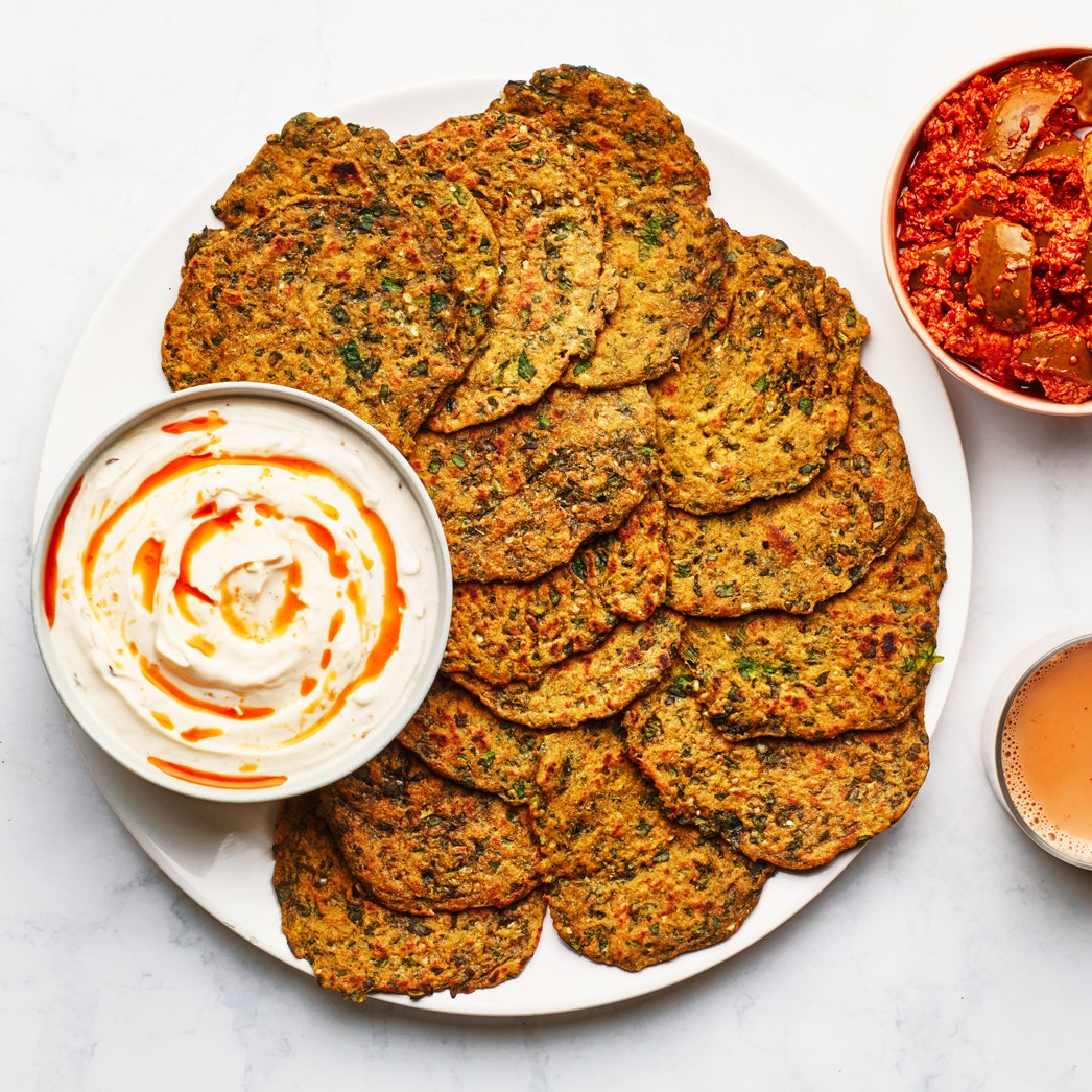 Spinach Thepla and Vaghareli Dahi